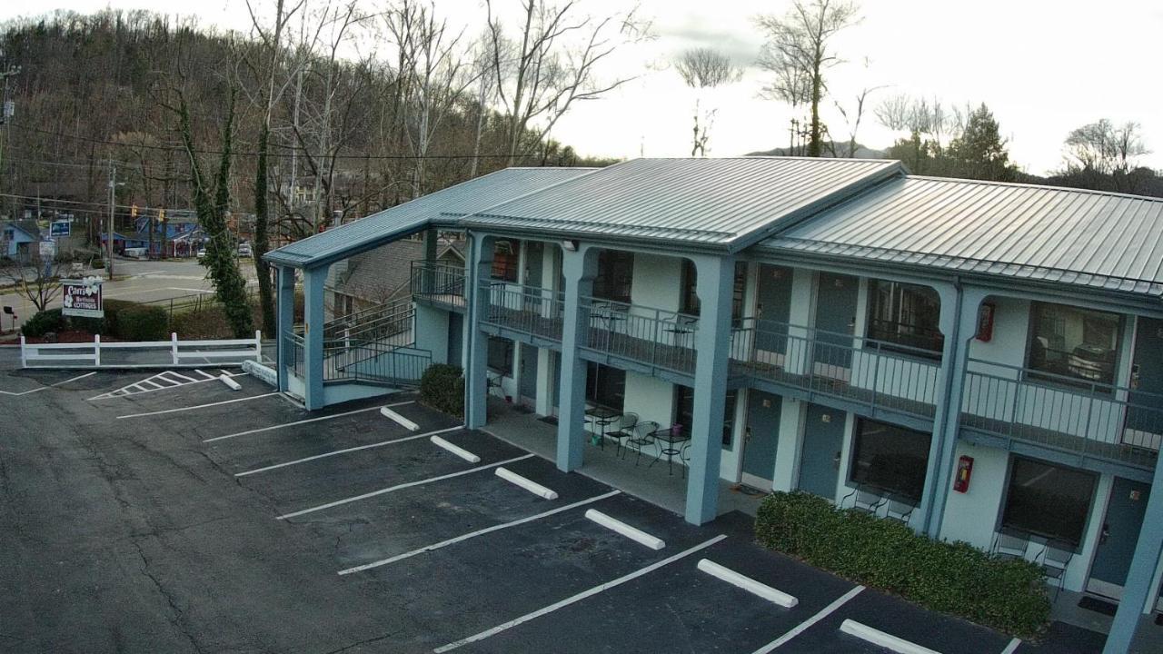 Country Town N' Suites Gatlinburg Eksteriør bilde